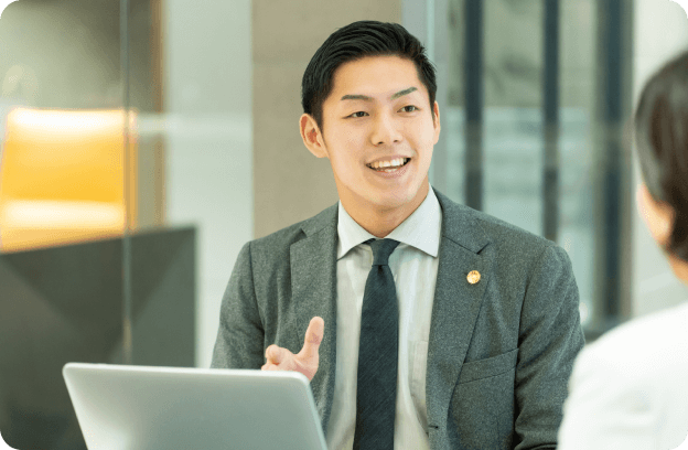 法律の各専門家と連携